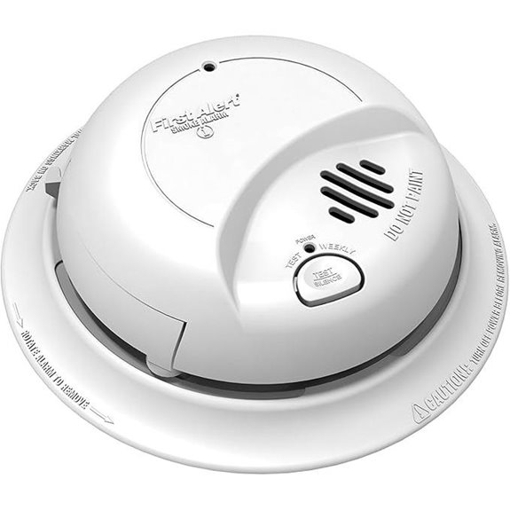 First Alert Hardwired Smoke Detector with Battery Backup